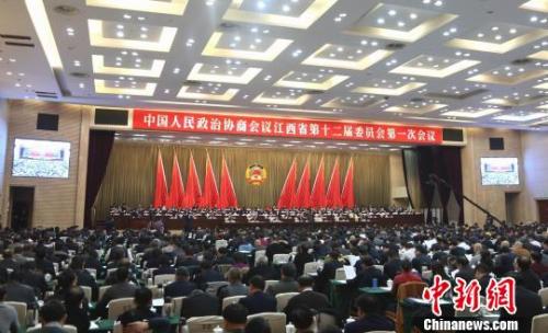 政协江西省第十二届一次会议22日在南昌开幕。 姜涛 摄